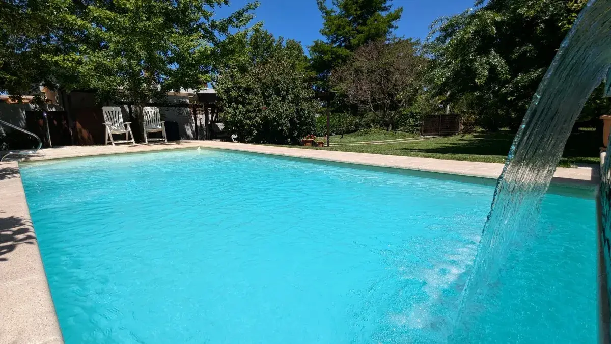 Terreno con piscina - Frutales